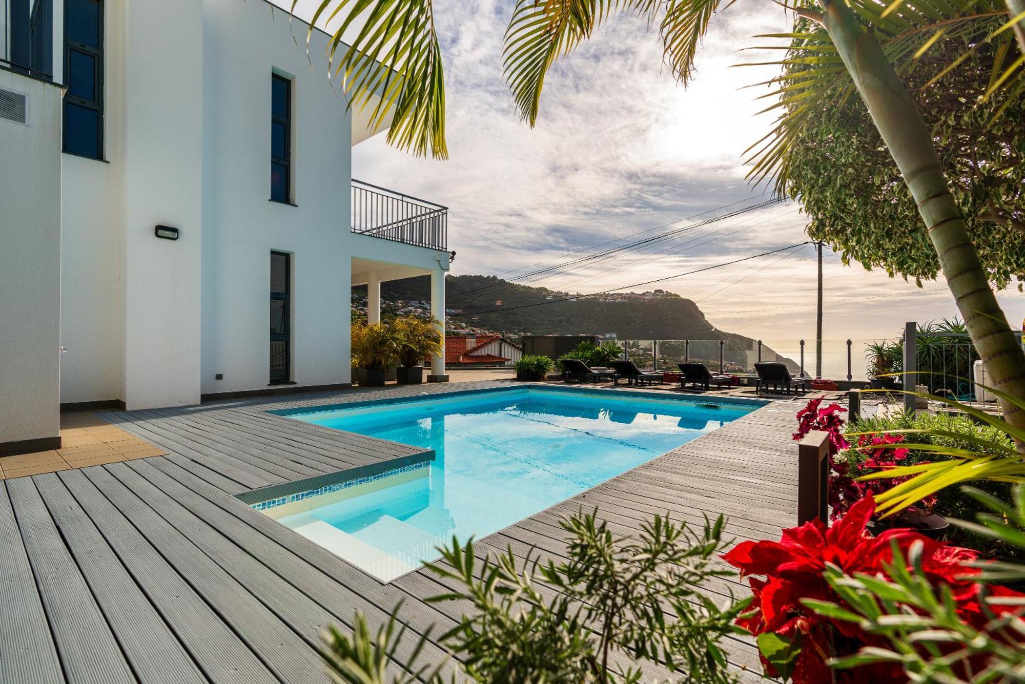 Villa Nunes, Big Holiday House With Private Pool 卡列塔 外观 照片